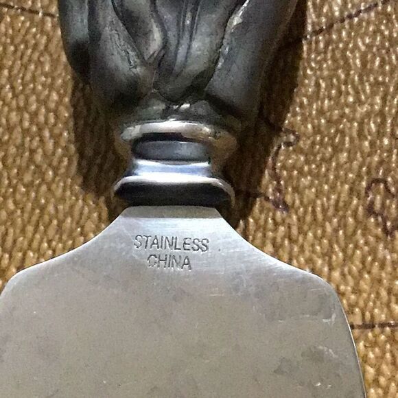 Magnolia platter 8 inch vintage Arthur court platter was unknown to handle servi - Picture 8 of 8